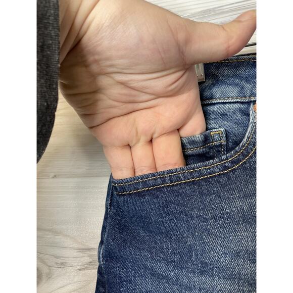 Old Navy Shorts Womens 8 Blue Denim High-Rise OG Short Button Fly Cuffed - Picture 3 of 13